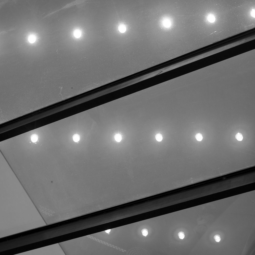 photodyssey_gallery_hamburg_elbphilharmonie_plaza_fenster02_oktober_2025