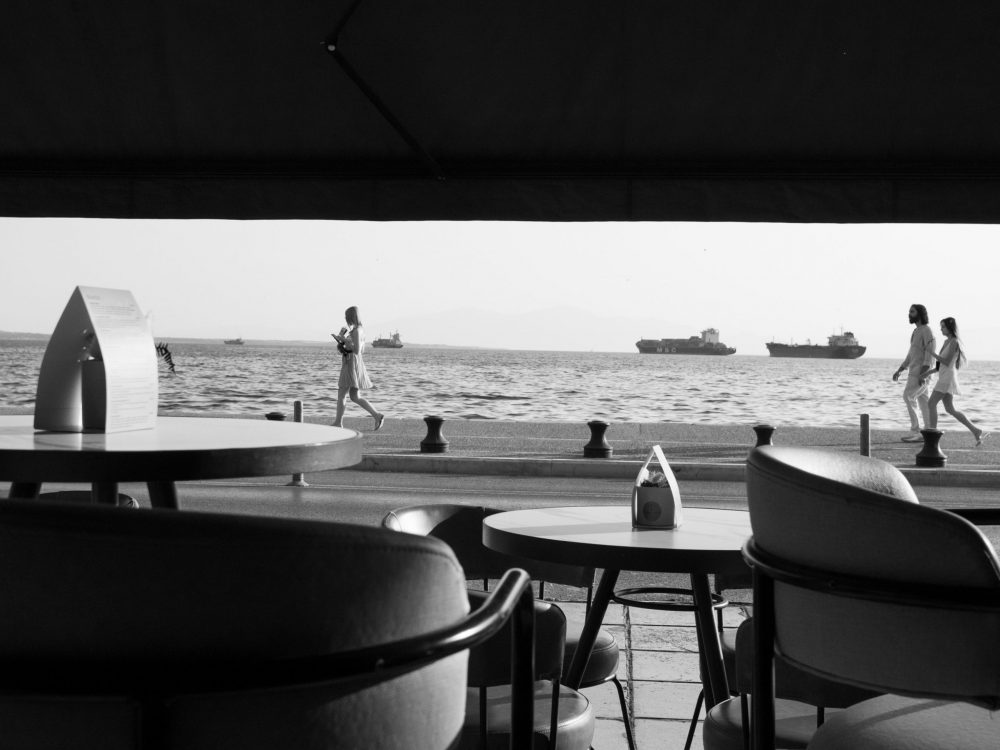 photodyssey_gallery_thessaloniki_leoforo_cafe_august_2024